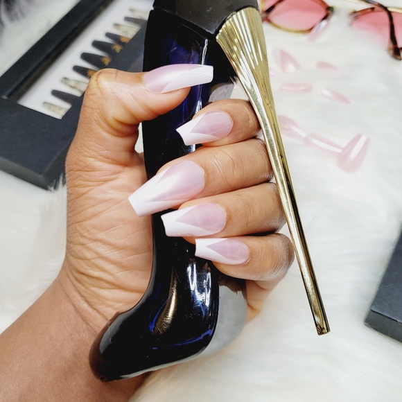 Nails - Picture 9 of 9